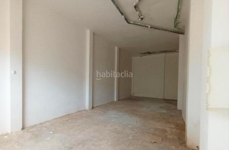 Foto 30e03faa-7b40-4f03-ad2e-91a55f4091f9. Local comercial a carrer puig i llagostera 9 a Centre Vendrell (El)