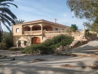 Xalet  Carrer sabadell. Finca rústica con casa rural