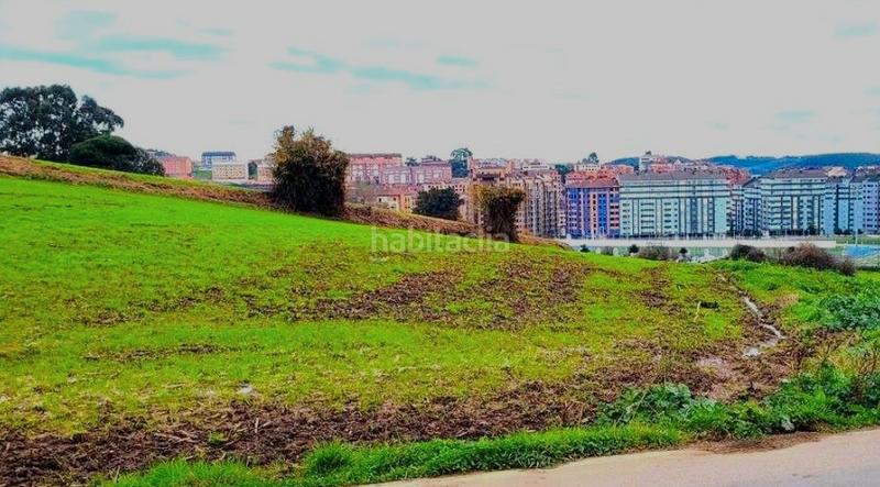 Foto 02891402-cc5c-429b-b68c-e0c23349f238. Terreno residencial en polígono sector 12 75 en Llaranes Avilés