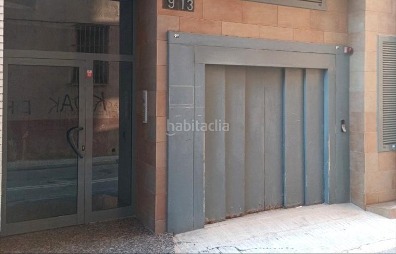 Foto c12c35f4-f57d-49d7-8e21-22e86d59bf78. Parking coche en Zona Hospital Amposta