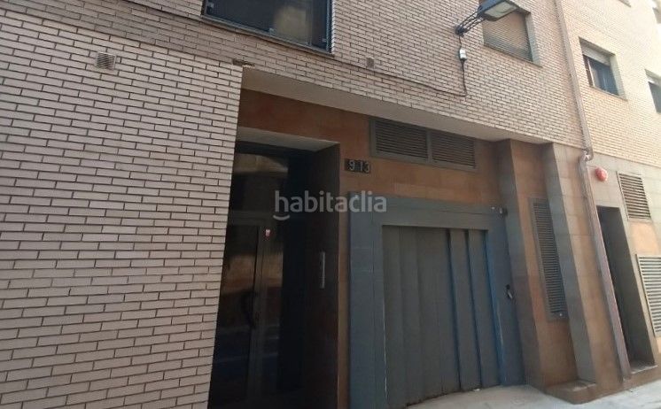 Foto cbdeb86f-7734-4047-83b9-a8b1a47c0473. Aparcament cotxe a Zona Hospital Amposta