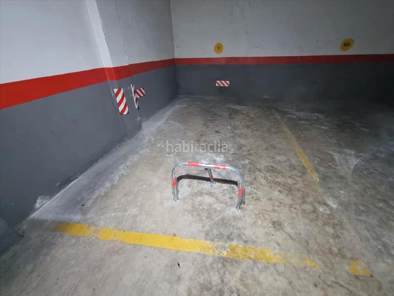 Foto cdbe7ec1-bfcb-4098-80f0-4ef66a0e89dc. Autoparkplatz in Morell (El)