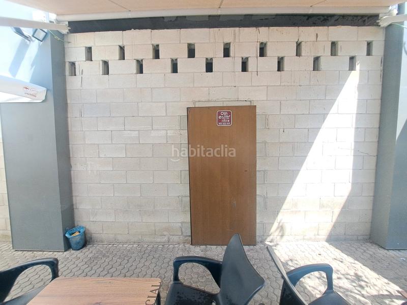 Foto f2233964-2d67-4059-959d-b573f7fe0a62. Local commercial dans El Plantinar - Avda. La Paz - El Juncal Sevilla