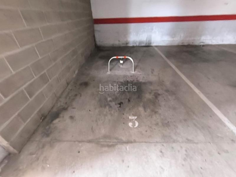 Foto 55a42ccc-9f67-4b17-8073-2612c046caee. Parking voiture dans Torreforta Tarragona