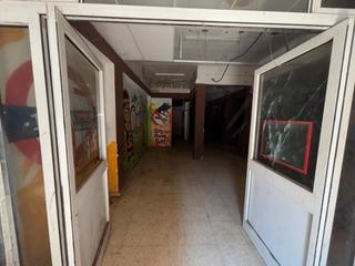 Local commercial  Via de l'esport