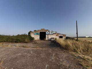 Fabrikhalle in Yunquera de Henares