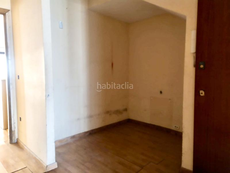 Foto f87eebee-1bcf-40b9-a8a7-089fb5fd6852. Piso en Rosselló