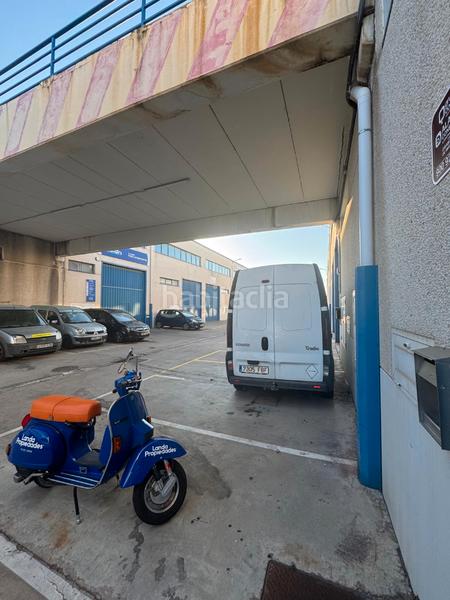 Foto 94e1c00b-b415-4bc6-b7ce-a0d1a5b6d758. Bâtiment à usage industriel dans Cartuja Baja Zaragoza