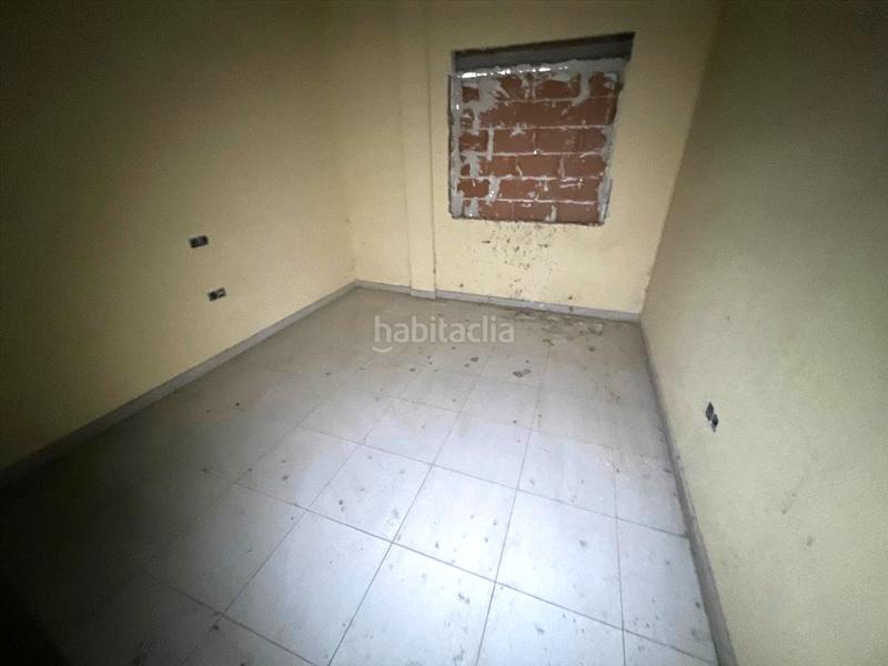 Foto 3017415e-a836-4a74-8c50-407a4e39d310. Edificio en avenida castillo de Escalona 101 en Escalona