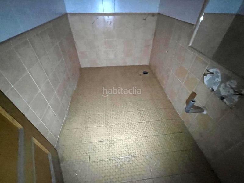 Foto 4dc0d948-8223-4095-9d03-ca41eede7bd3. Edificio en avenida castillo de Escalona 101 en Escalona