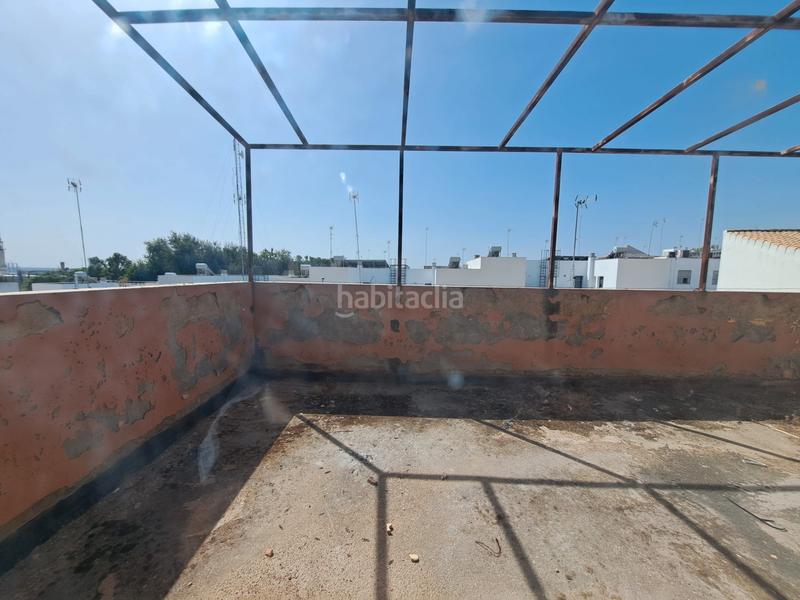 Foto 1f5012a4-e7d5-4249-a4e4-22a2adcb9111. Casa adossada a Santa Eufemia Tomares