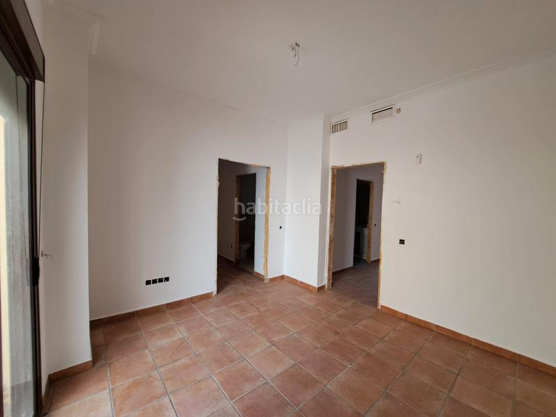 Foto 5fb9db00-b8ab-4bff-b0f2-fbfa77422b7d. Casa adossada a Santa Eufemia Tomares