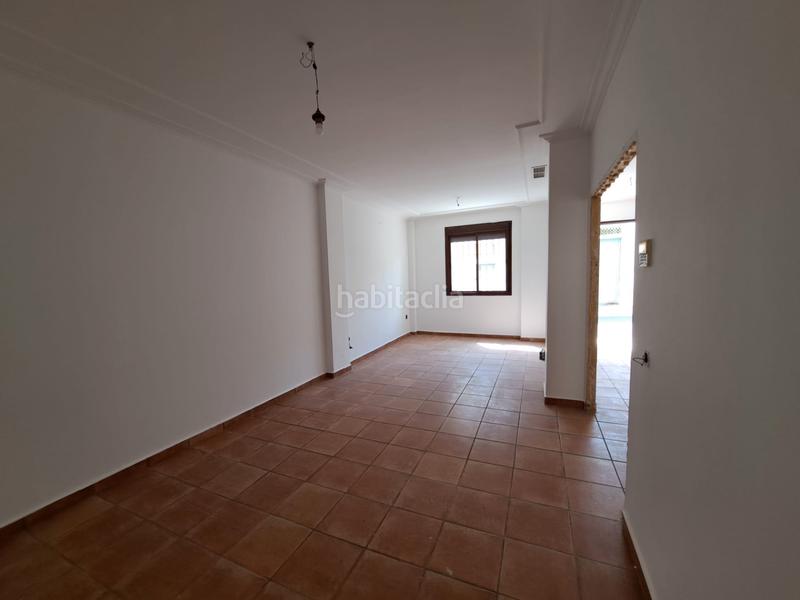 Foto 94a1f814-779a-4a0d-ac9e-1fdcfc7b63ee. Casa adossada a Santa Eufemia Tomares