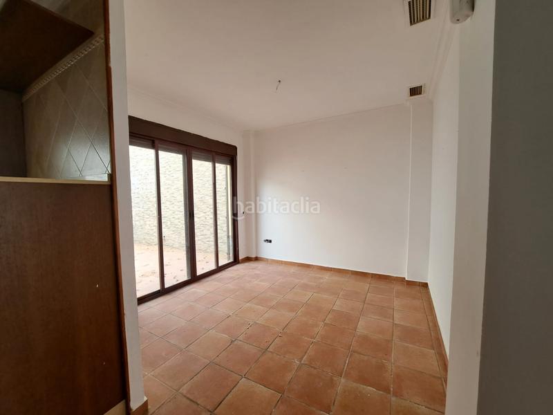 Foto a12ad7a2-1cac-4b9d-8da5-8adbb00720de. Casa adossada a Santa Eufemia Tomares
