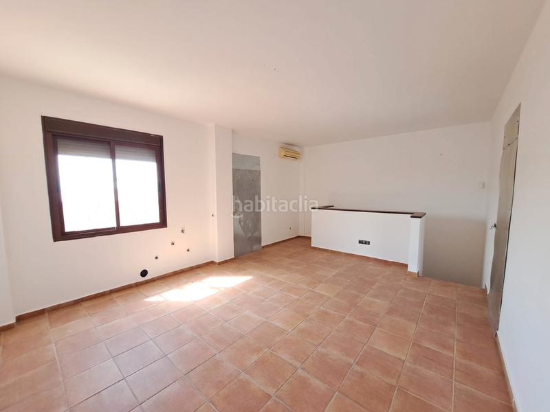 Foto c942d43b-e112-4ef8-9f0b-4d294565034e. Casa adossada a Santa Eufemia Tomares