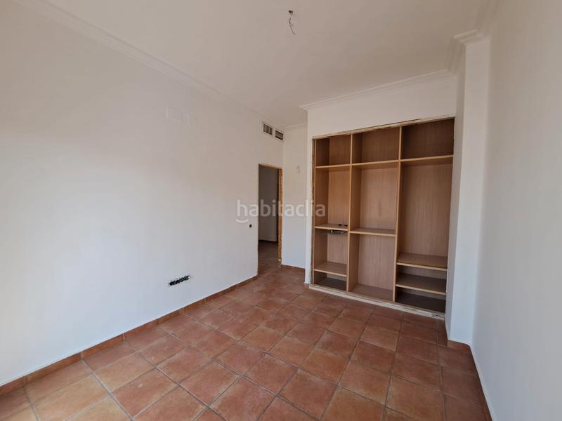 Foto e8498cee-008a-4292-be28-bf8446c58350. Casa adossada a Santa Eufemia Tomares