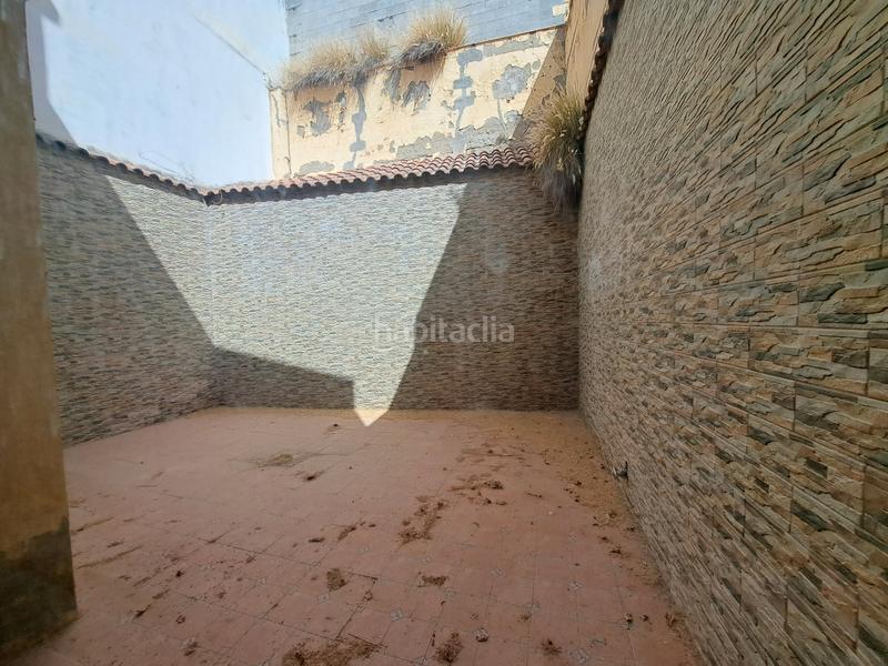 Foto eb846a0d-8220-436a-ae2c-50c66d81acca. Casa adossada a Santa Eufemia Tomares