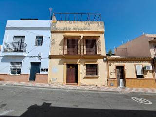 Semi detached house in Calle Camino Viejo