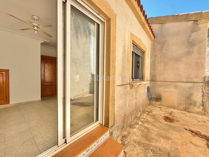 Foto 78a73d7e-e5fd-449f-a441-420cc2c13dec. Chalet avec parking dans Villamartín-Las Filipinas Orihuela