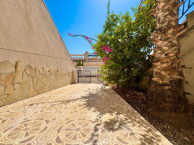 Foto 327ccb34-ffb0-4844-bb7b-76e469e7c575. Chalet con parcheggio in Villamartín-Las Filipinas Orihuela