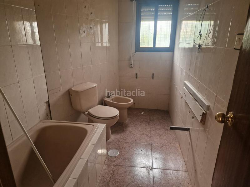 Foto fbbac980-509e-40a7-bd75-e01ab1f7d31a. Maison dans Yebra