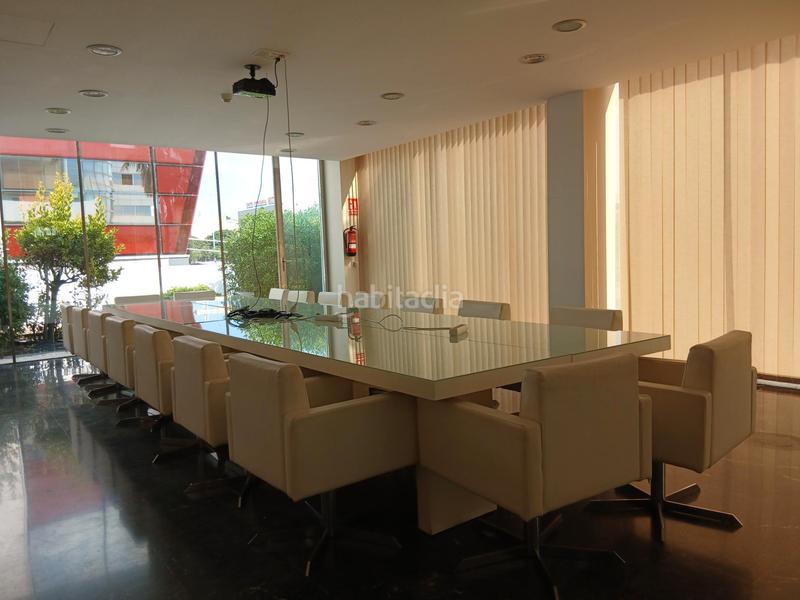 Foto 2f13449c-c43f-429e-a3a3-df2df1e12883. Oficina a Parc Tecnològic Paterna