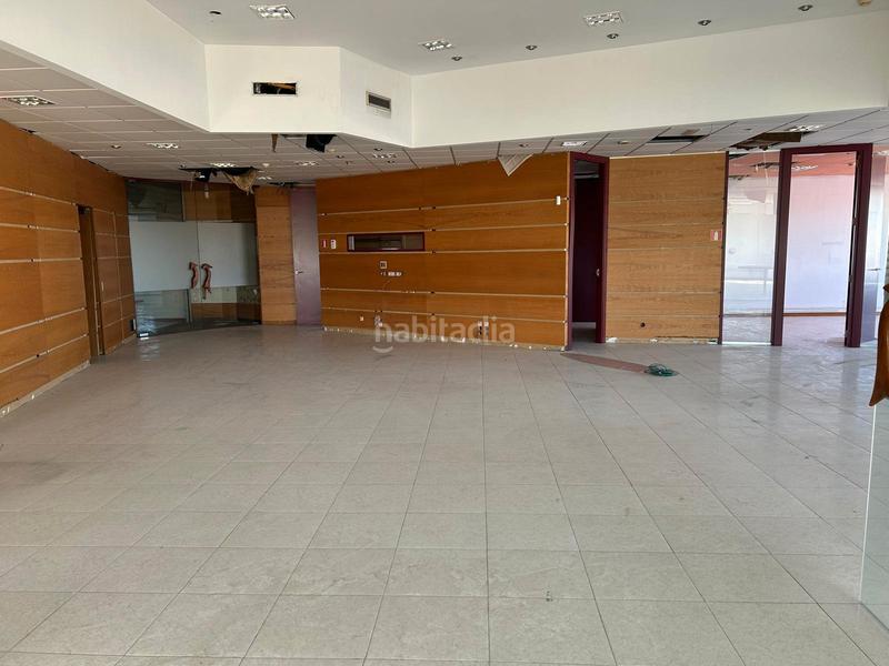 Foto f801a198-ea62-440d-bdf2-fcc3c108335e. Bureau dans Oliver Zaragoza