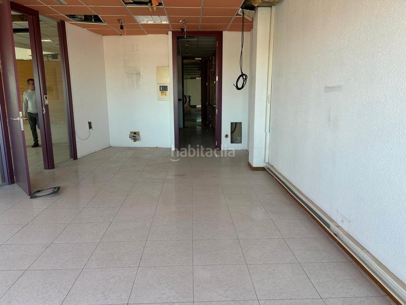 Foto 0a0ac572-09e8-443a-8d69-44d0acdd9a11. Büro in Oliver Zaragoza