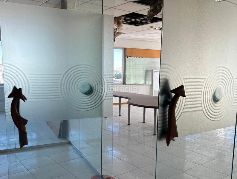 Foto 1004fb8b-6621-498d-804c-d539be6743ec. Büro in Oliver Zaragoza