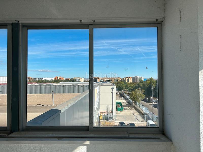 Foto 69520854-ab2d-45e7-a853-16d14922dec8. Oficina a Oliver Zaragoza