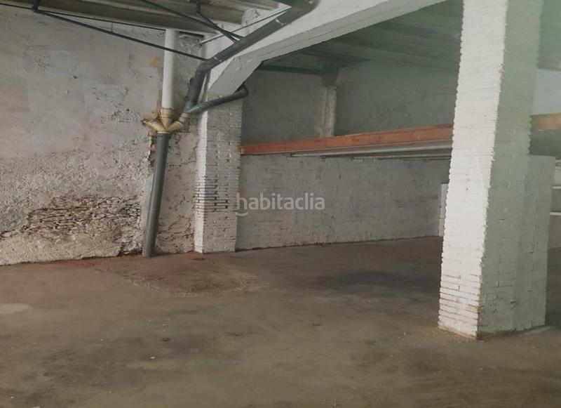 Foto d6a4fb7d-c78c-4d89-9b71-859e9b1d5405. Local comercial a Centre Vendrell (El)