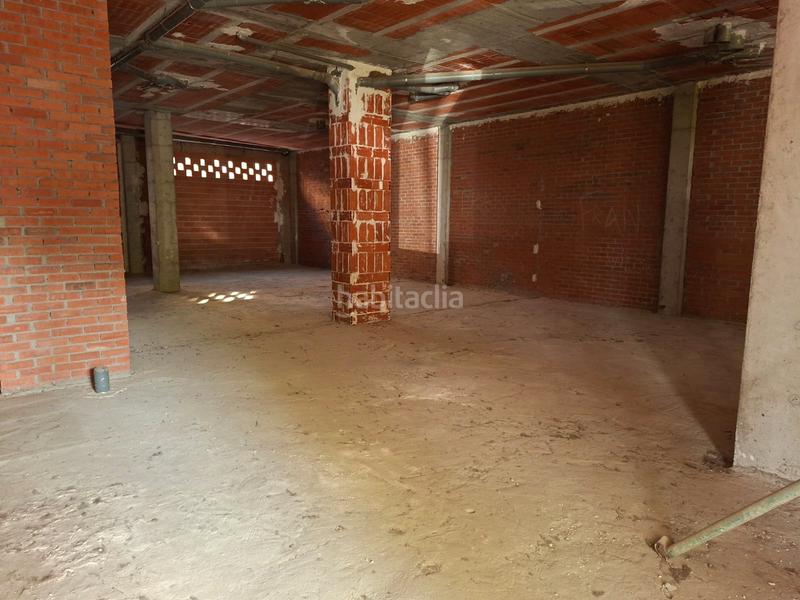 Foto d5239af4-87ff-4347-ab11-547a95dfdb95. Local comercial a Humanes de Madrid