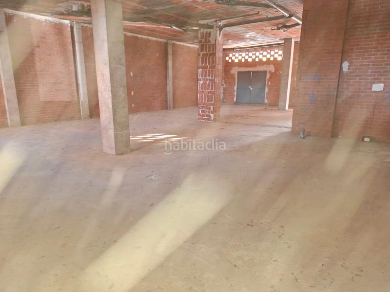 Foto e27efd16-b701-429b-a31c-aaa4effba8f6. Local comercial a Humanes de Madrid