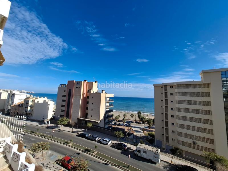 Foto 73d4aa45-ed50-428c-aeea-e2dba55bb0e1. Appartamento in Las Gaviotas - Carvajal Fuengirola