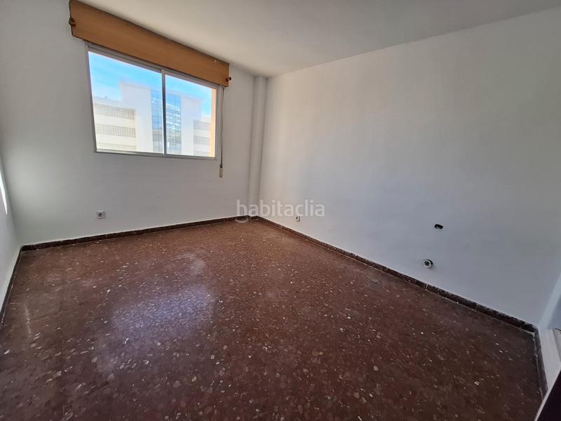 Foto 61d874ca-f6fb-4970-a445-b1bdc574b290. Flat in Las Gaviotas - Carvajal Fuengirola