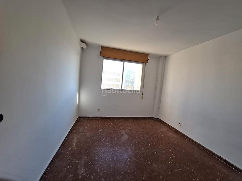 Foto dda8ec52-06ee-4e24-81ea-c8fb87effaf5. Flat in Las Gaviotas - Carvajal Fuengirola