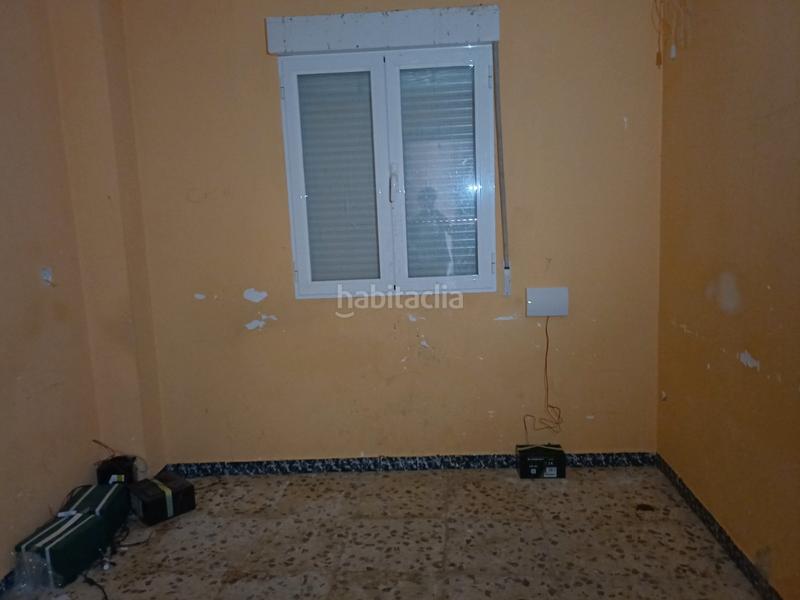 Foto dece1641-033d-4bf9-98b4-b6b5a0530a5c. Casa adossada amb aparcament a Yecla