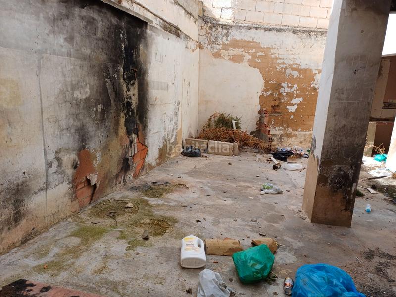 Foto ea2b9fb7-c2c4-4a8f-9149-e7bfbb14967a. Casa adossada amb aparcament a Yecla