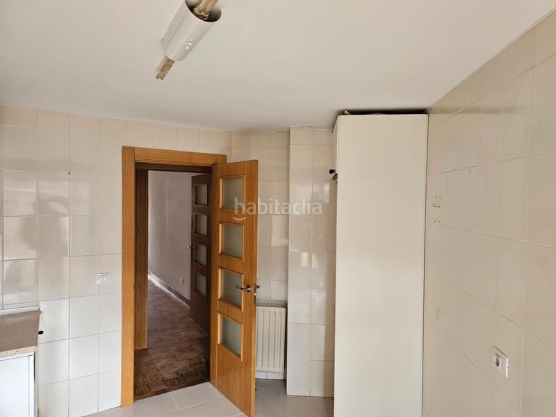 Foto 29c601ba-ea74-4552-91d9-90420a43468d. Piso en Pradoluengo