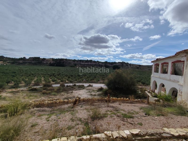 Foto b9659fe0-1e5b-4e31-ac86-6d289d28da05. Edificio in Caravaca de la Cruz