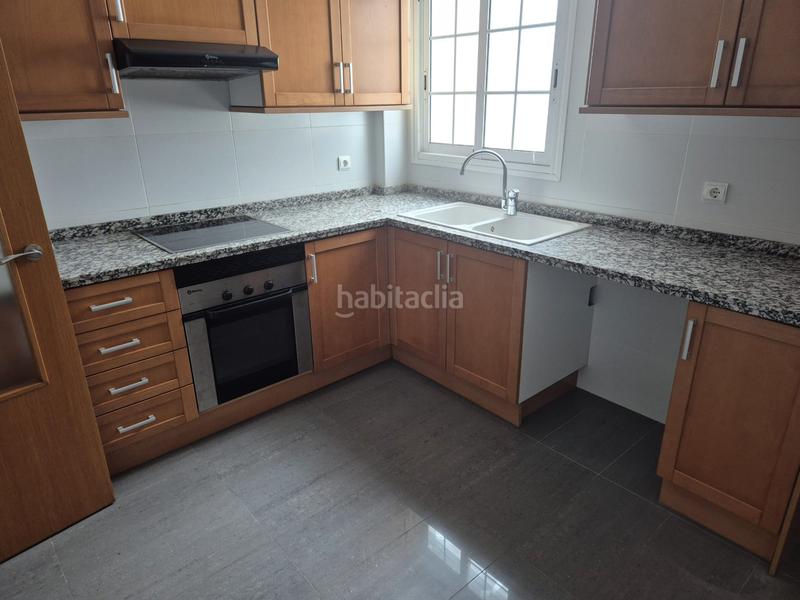 Foto 5d979e98-a38f-4c37-a644-2f81a2f14b56. Dachwohnung mit parking in Favara