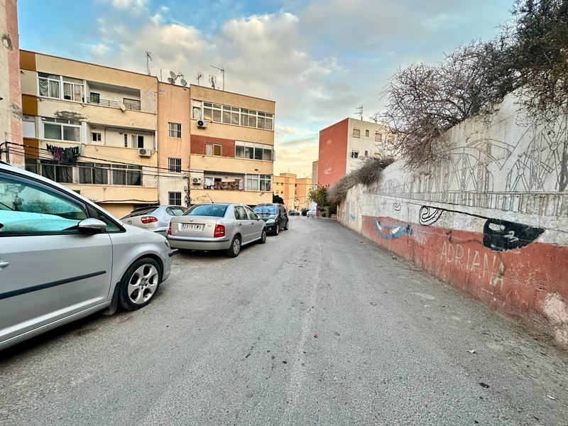 Foto 376ef459-6812-4e12-bfda-7e2eb0d17bc0. Piso en Esperanza - Quemadero Almería