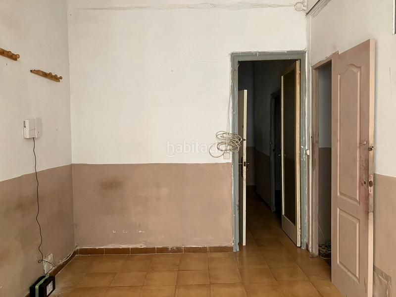 Foto 04b8f180-2d71-466b-a518-03a7be8adcae. Piso en Raval Barcelona