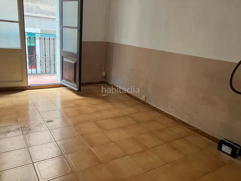Foto d88a949f-5834-48c7-b3a6-5fced5f482fe. Piso en Raval Barcelona