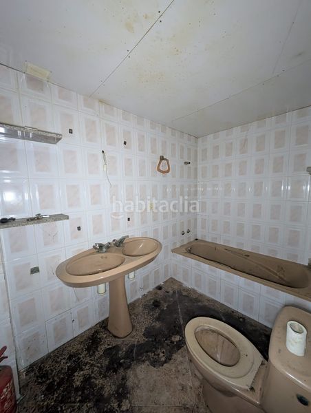 Foto 4119c845-2d97-4843-8c09-79682799afd9. Local comercial a Deltebre