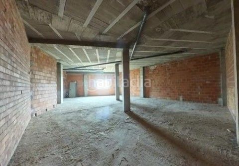 Foto bb5203e9-8980-4e95-951c-9ffdb5439958. Local comercial a Illueca