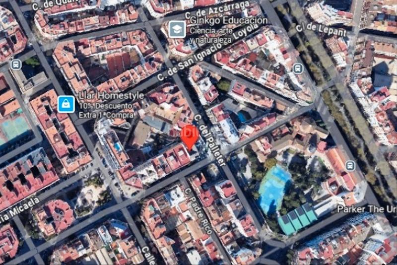 Foto d516e42a-2582-4386-b7de-98b7ff6e683c. Local comercial en La Petxina Valencia