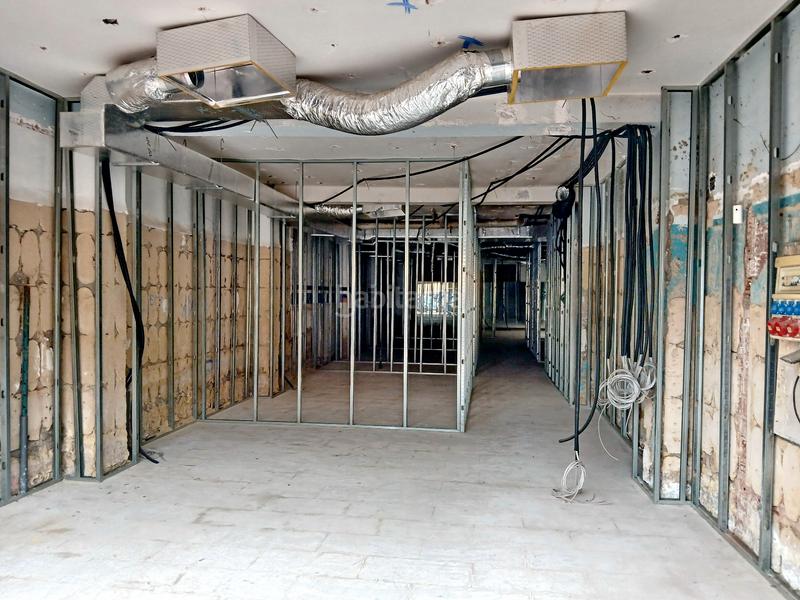 Foto 9ffe2abd-19f0-42a3-bfb6-7724decb5b4a. Local comercial en Vall d´Uixó (la)