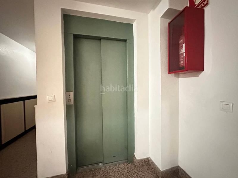 Foto a4a81d2a-1533-45a9-965f-390ca932e337. Pis a La Chanca - Pescadería Almería