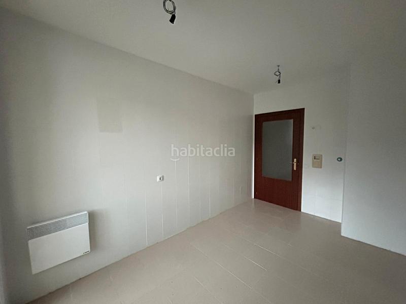 Foto 9b650c7d-8ed7-4023-a3fe-3265d22c45c2. Pis amb aparcament a Zalla